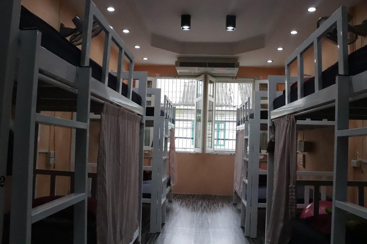 Ama Hostel Bangkok Esterno foto
