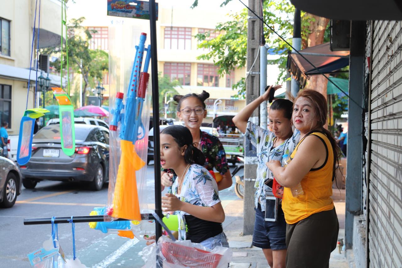 Ama Hostel Bangkok Esterno foto
