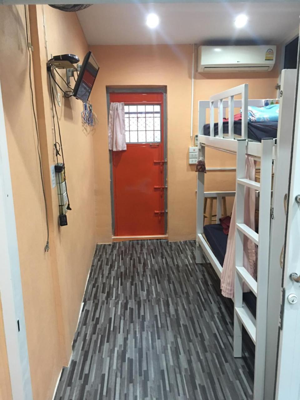 Ama Hostel Bangkok Esterno foto
